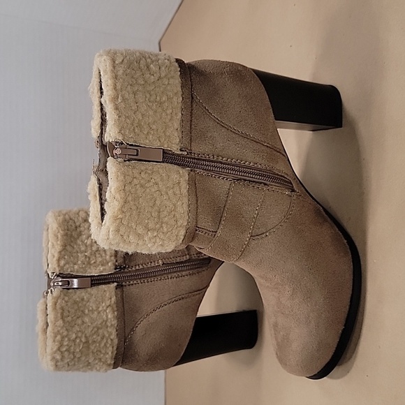 Forever Chunky Heel Ankle Boots Size 8 NWOT - Picture 9 of 9